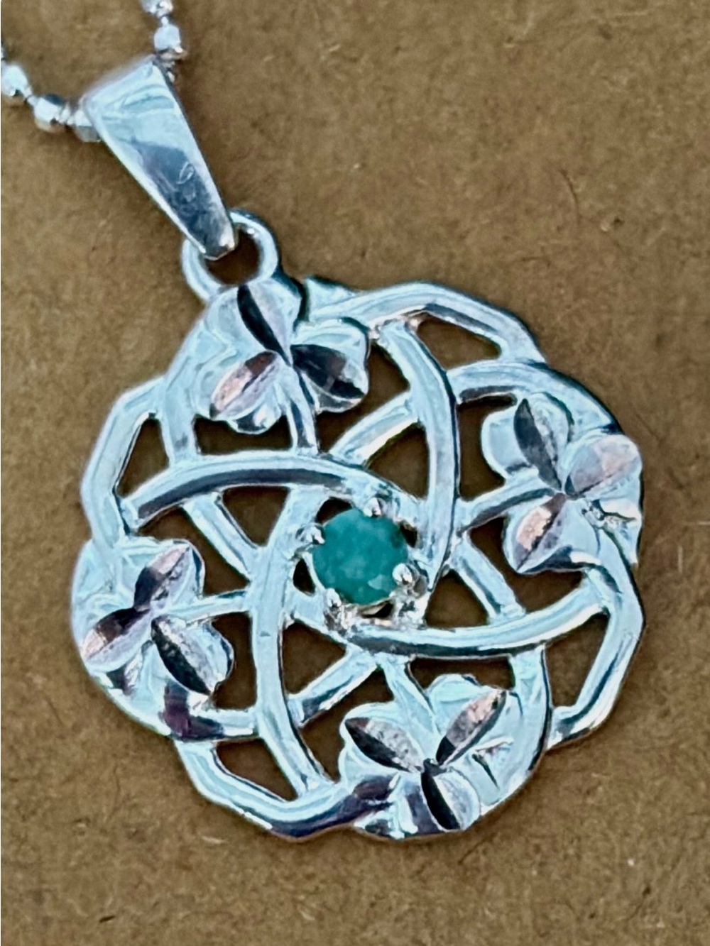 Vintage Celtic 925 STERLING SILVER Necklace &Pendant Green Rhinestone Center 18”